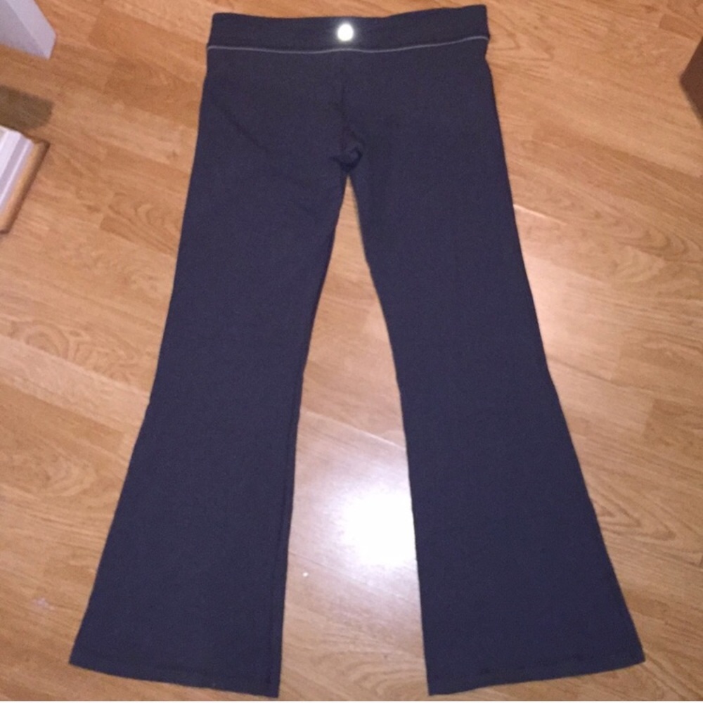 Lululemon gray yoga pants